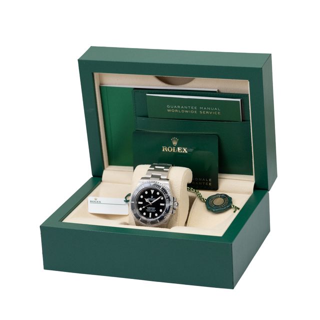 Rolex Submariner 124060 Image 7